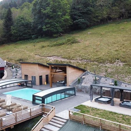La Ferme De Rochesson, Jacuzzis & Piscine Commune מראה חיצוני תמונה